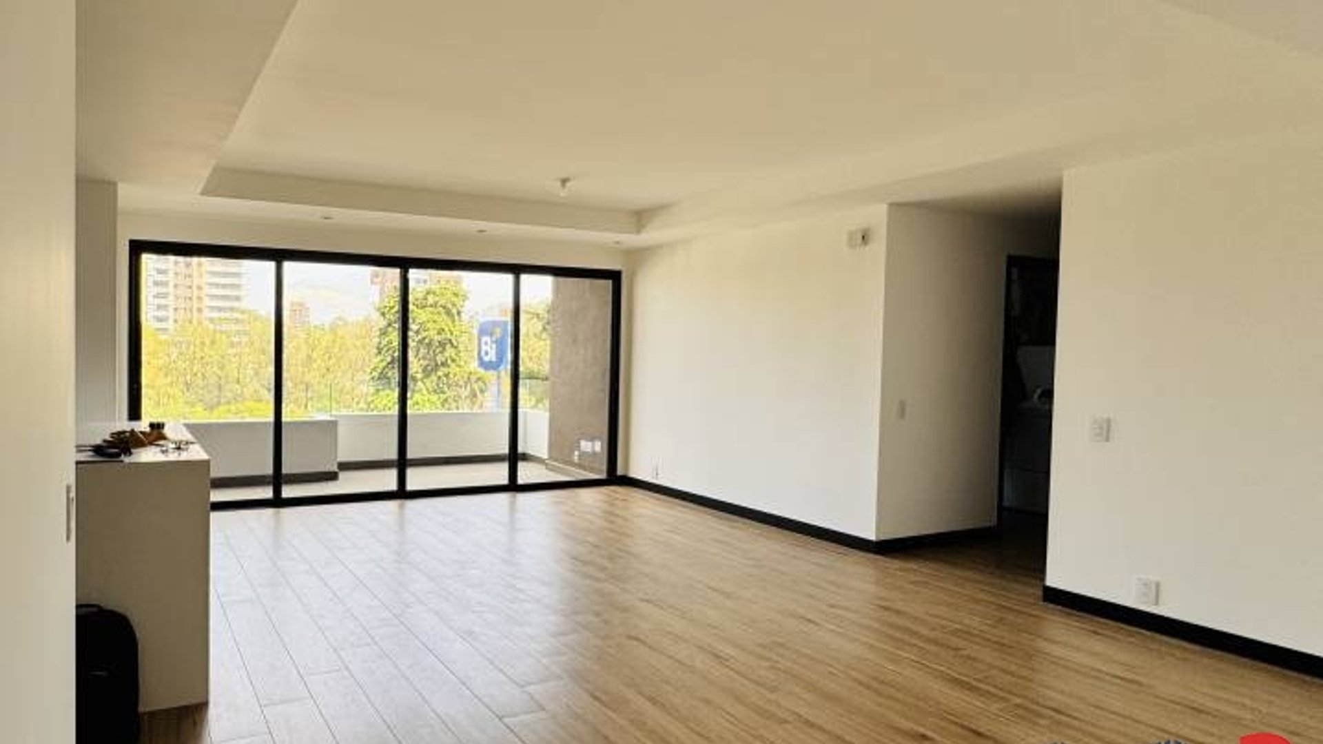 Apartamento en Renta, Zona 15 (R10297) - Image 1