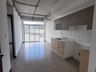 VENDO EN TORRE NIKAO BOULEVARD EL NARANJO - 5