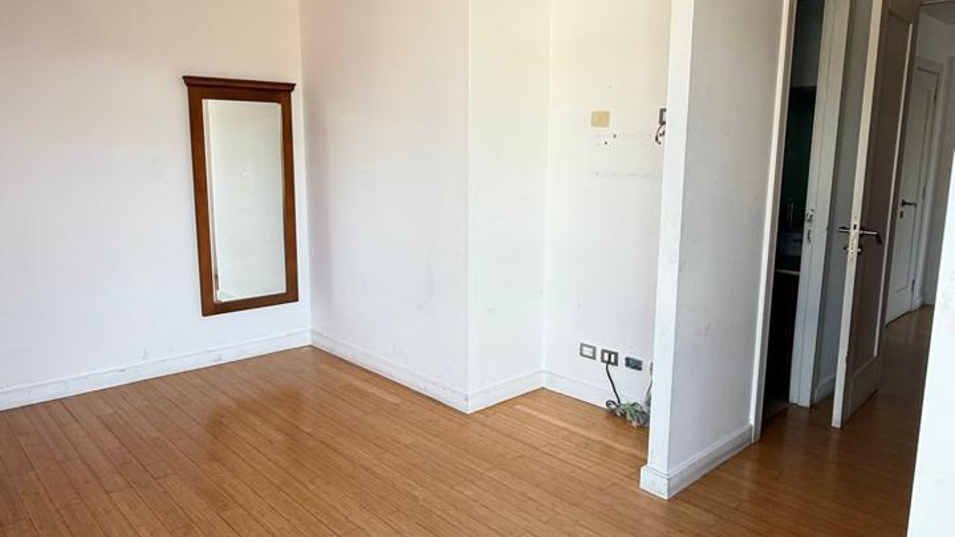 Apartamento en Renta zona 10 / Atrium - Miniatura 4