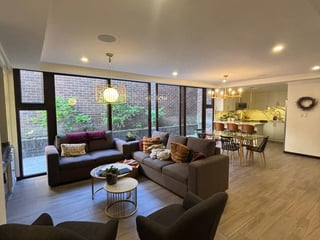Apartamento con terraza en venta de 3 habitaciones en Z10 Ref-5503 - 2