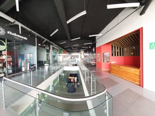 Local Comercial en renta zona 7 Calzada San Juan - Image 3