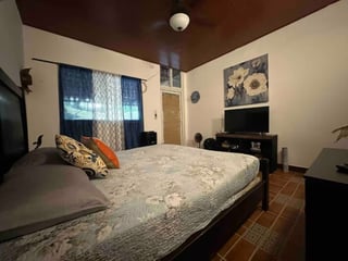 Venta de Casa de Playa en Lagunas de Monterrico - 2