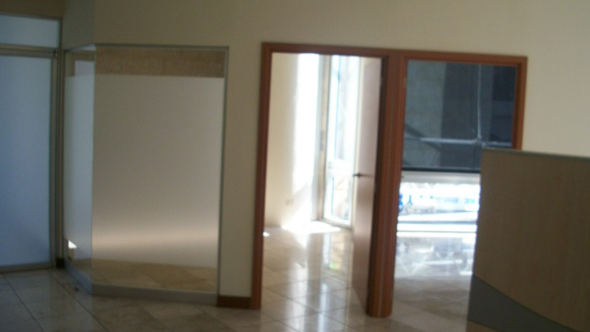 En Venta Local Comercial en zona 15 Edificio Avante - Miniatura 10