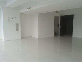 Oficina en renta zona 10, Design Center - 3