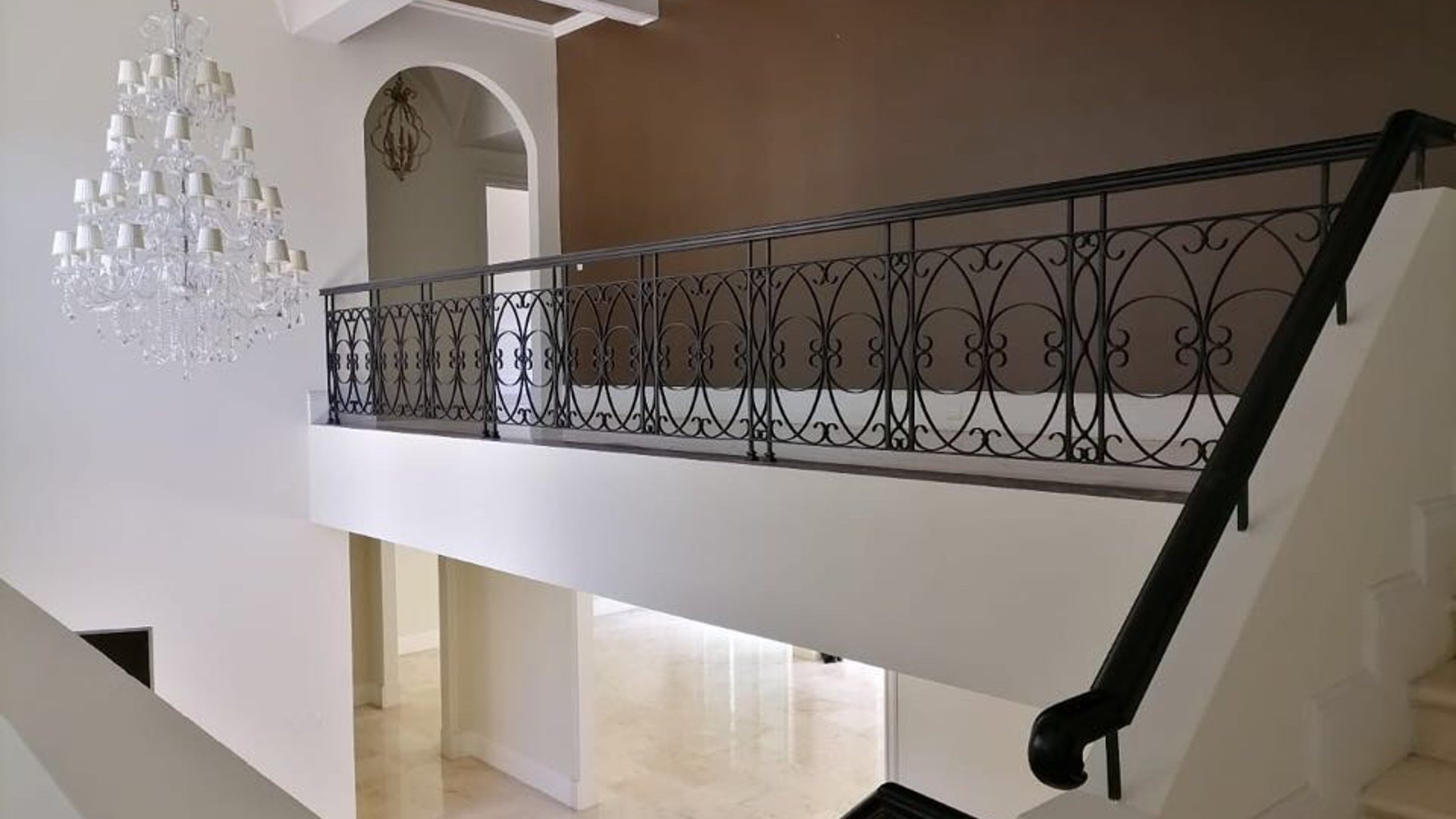 Vendo LInda Casa en Zona 14 La Cañada - Miniatura 3