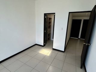 Casa en venta en Ciudad San Cristóbal, zona 08 de Mixco - 2
