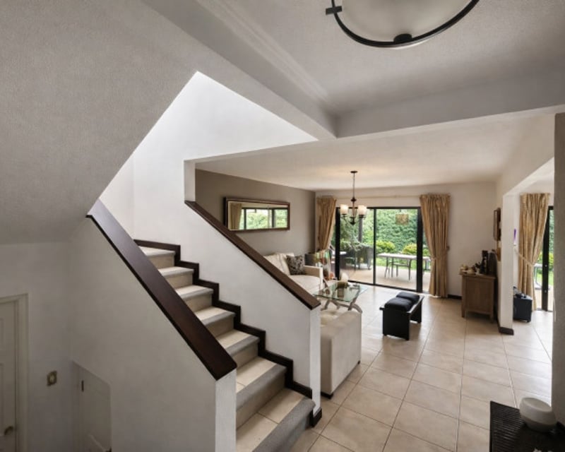 CASA EN VENTA EN ZONA 16 - PORTAL DE SAN ISIDRO