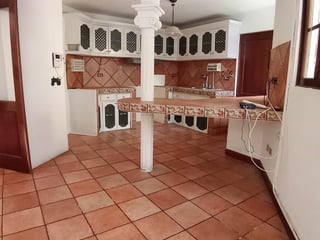 📍 CASA EN VENTA – ZONA 10 | ESTILO COLONIAL (FUERA DE GARITA) - 4