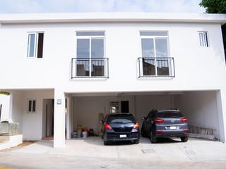 Vendo Linda Casa de esquina de Bougambilias de Arrazola CAES km.16.5 - Image 1