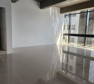 Oficina en venta, en Zone 14