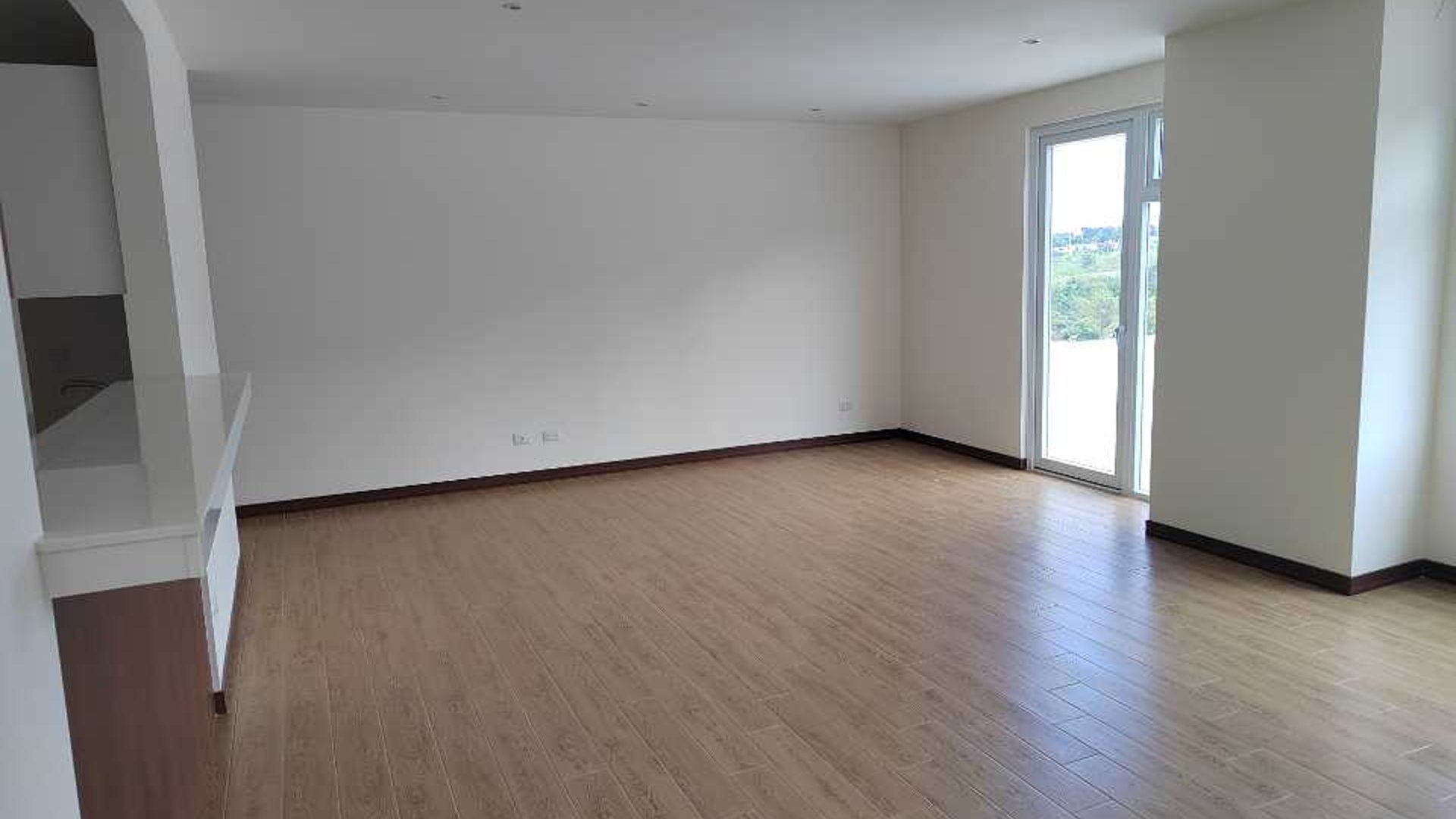 Zona 15 alquilo/vendo apartamento - Miniatura 2