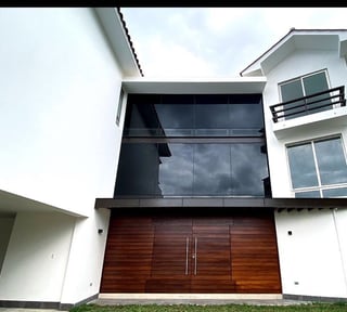 Vendo Linda Casa en Lomas de San Isidro zona 16