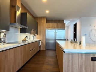 Apartamento en Venta en Zona 14 – 305 m² + 3 Estacionamientos + Bodega - 3