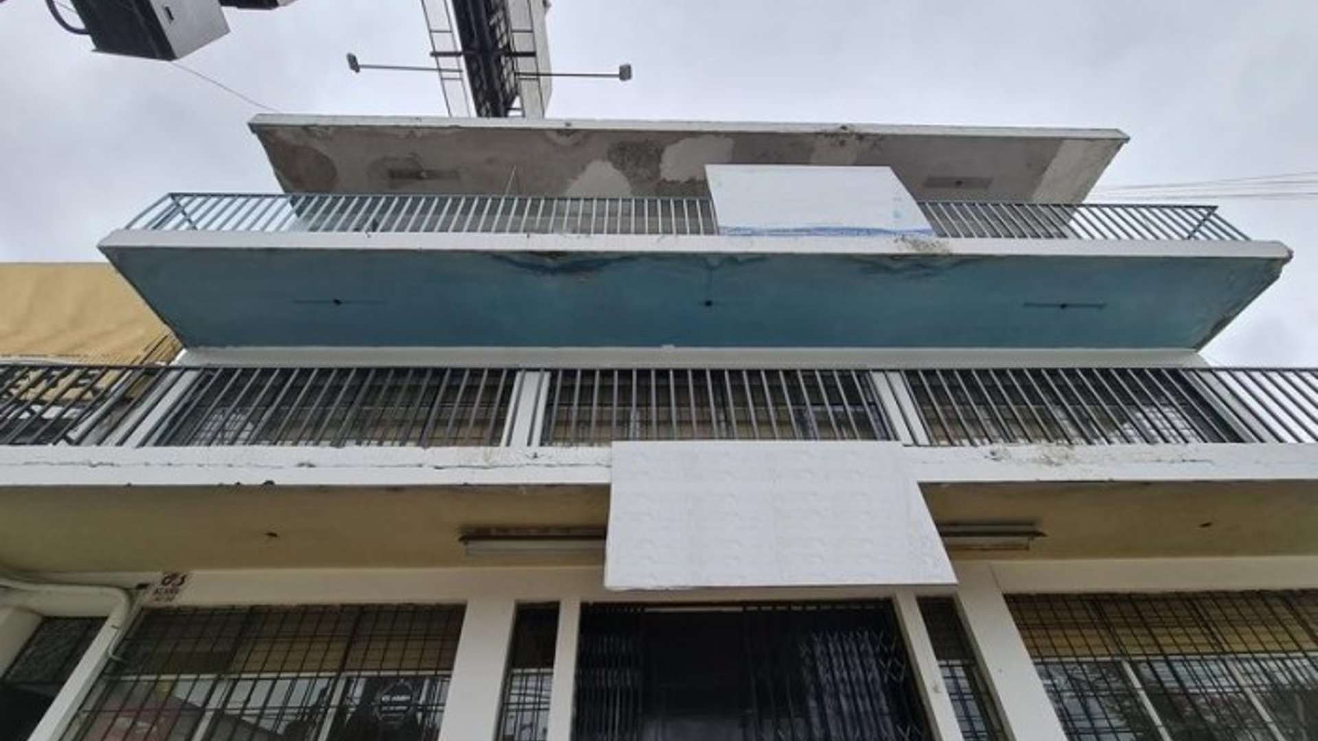 Edificio de 4 niveles en Venta en Calz. Aguilar Batres
