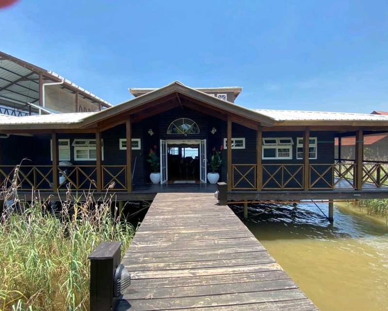 Vendo Linda y Amplia Propiedad en Rio Dulce