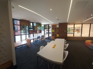 Apartamento en zona 15 venta edificio Apice - Image 16