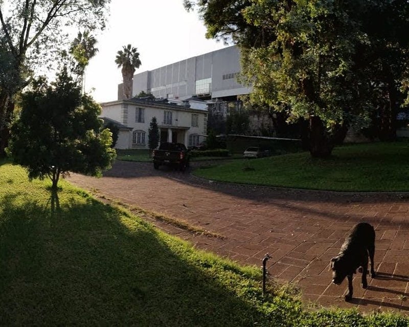 Propiedad Comercial en Venta | Ubicación Estratégica Cerca de Sankris Mall