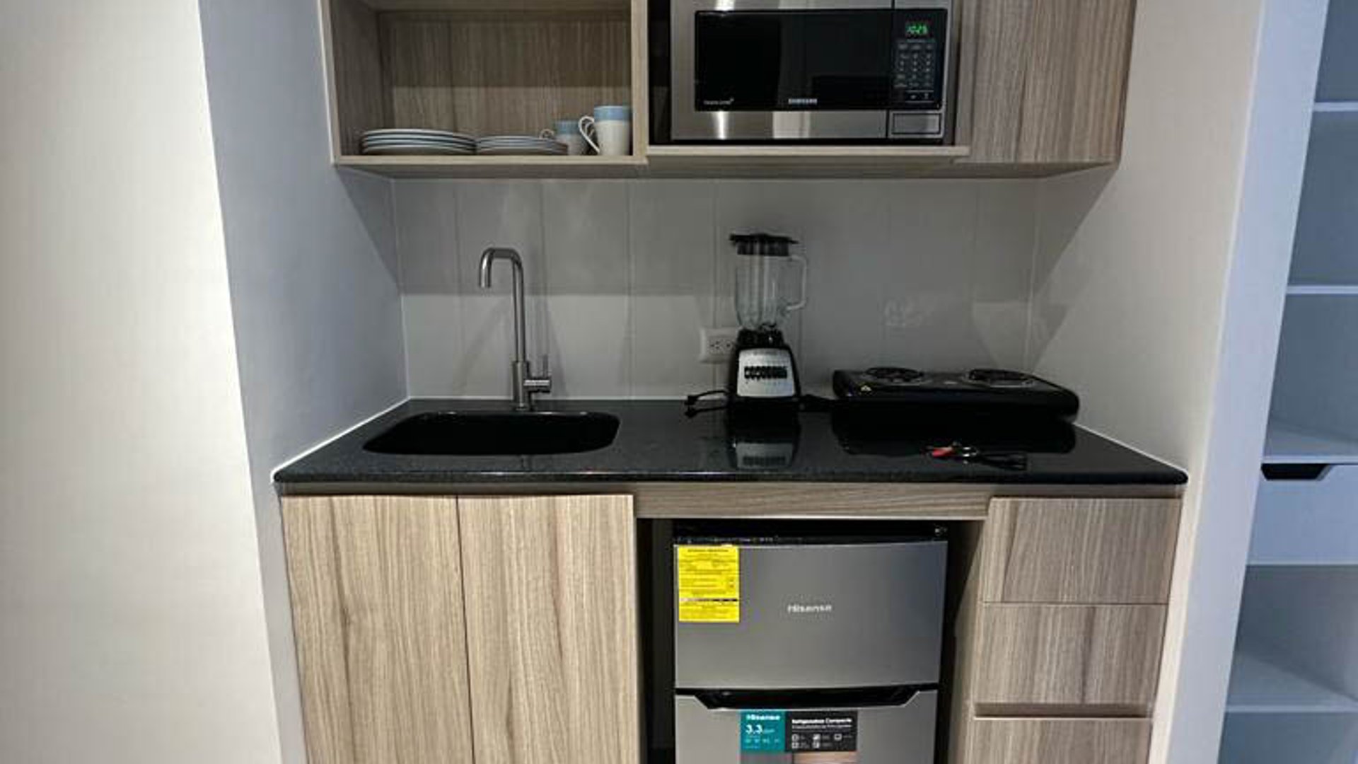 APARTAMENTO AMOBLADO EN RENTA EN ZONA 2 - Miniatura 4