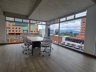 Oficina Corporativa en RENTA Zona 13 Las Américas - 4