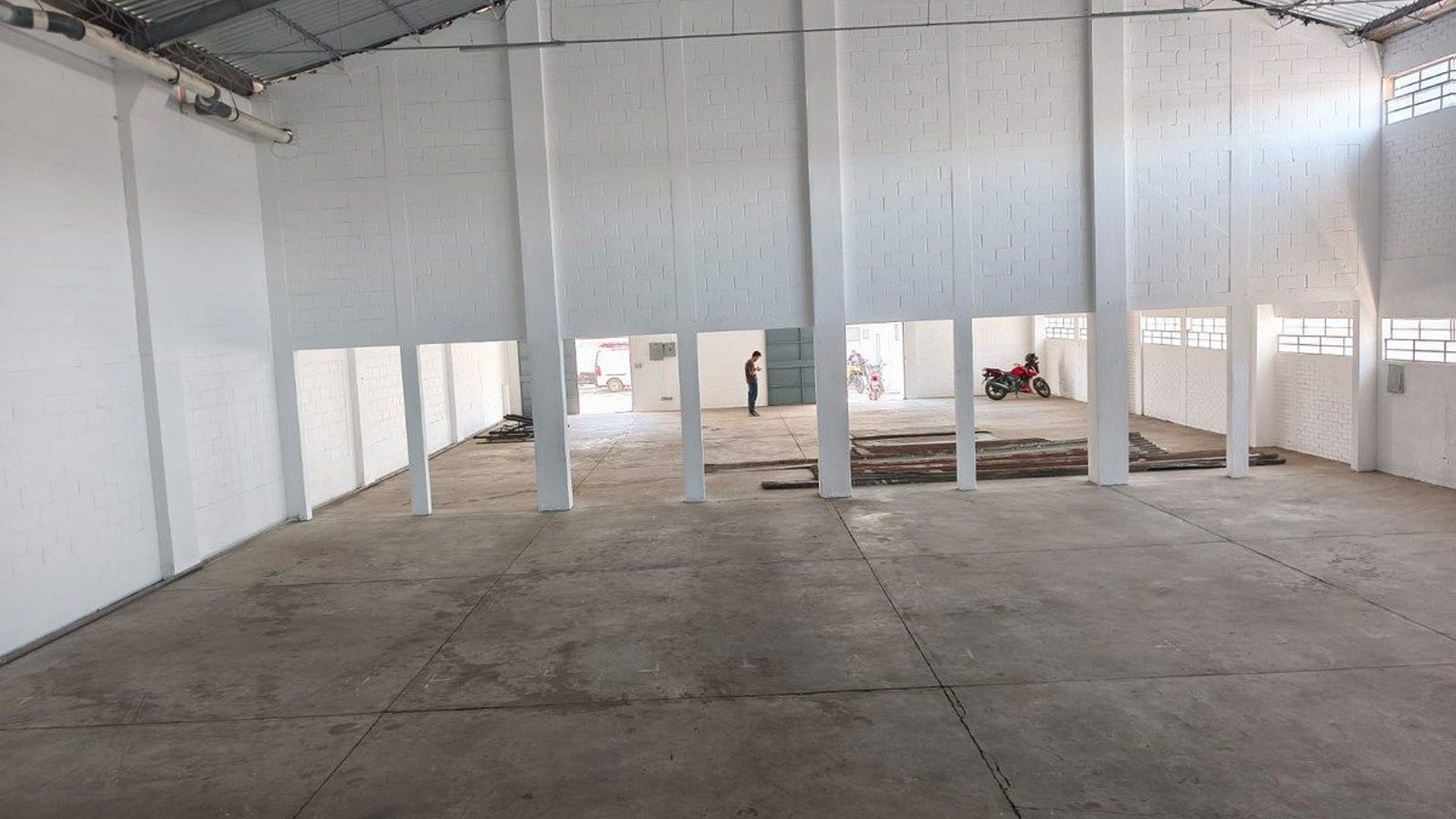 Bodega en Renta - Calzada Atanasio Tzul Zona 8 - Miniatura 16