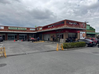 LOCAL DE 60M2 EN DELTA BARCENAS - 3
