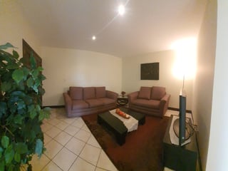 Apartamento en Venta en Zona 10 Dentro de Colonia - 3