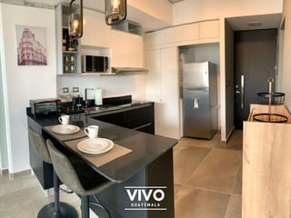 Apartment for Sale in Zona 16, Guatemala City - 2 Bedrooms, Parking, Balcony - Image 5