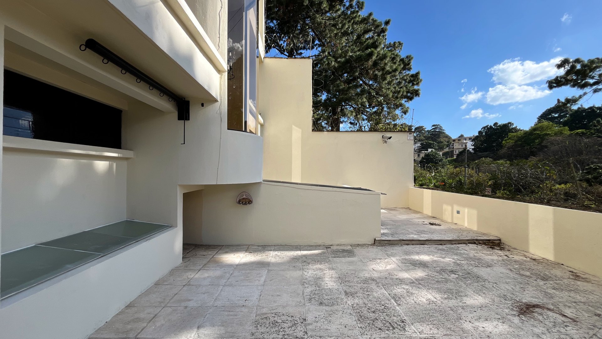 Casa grande en renta en zona 16 Kanajuyu 2 - Miniatura 6