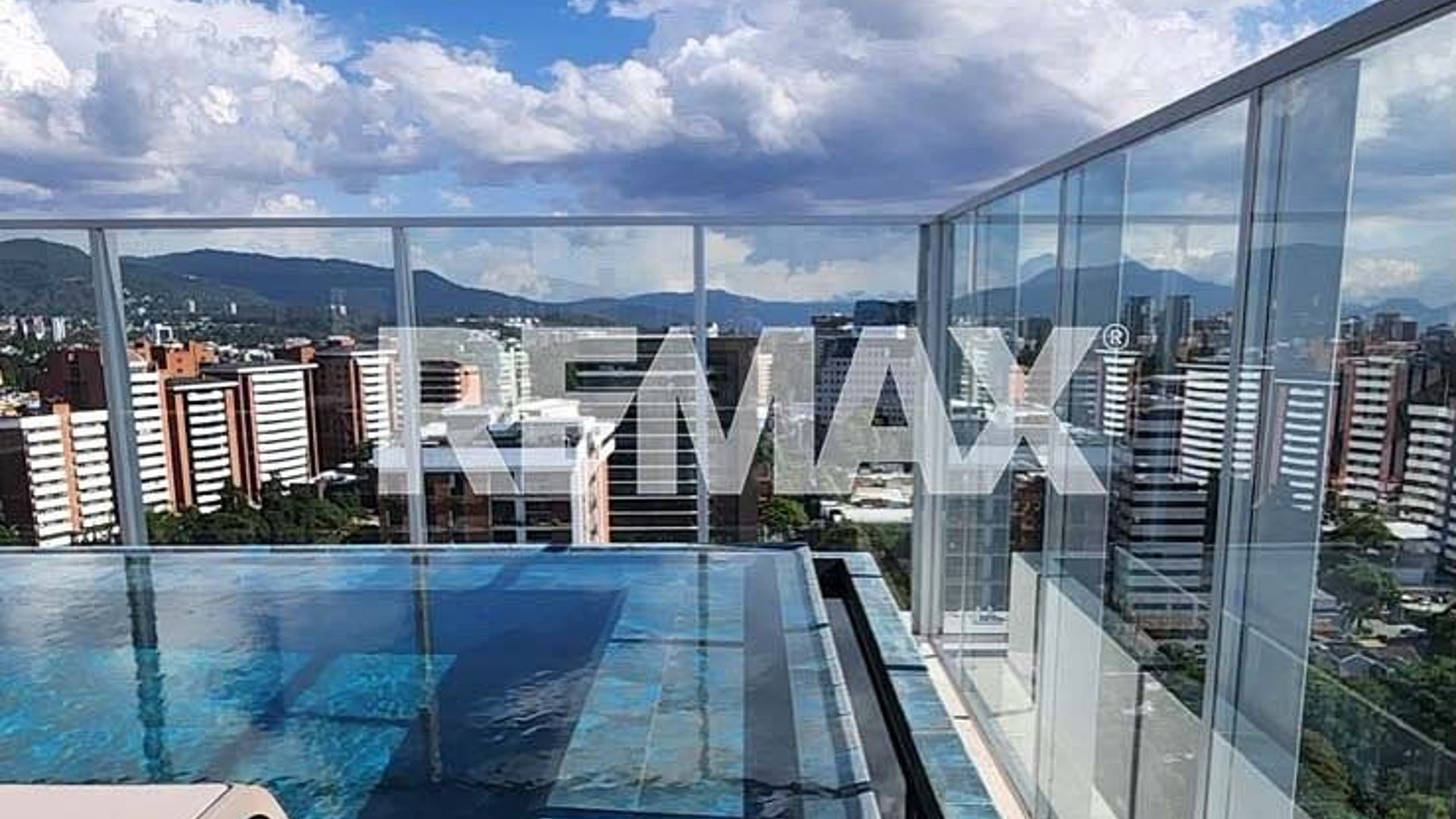 Apartamento Renta | Zona 10 | Vasanta - Miniatura 8