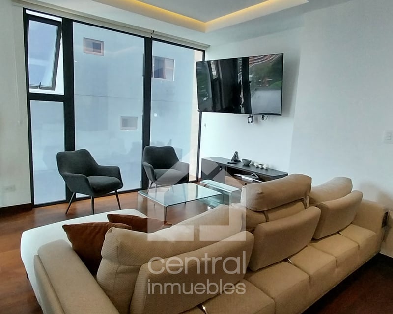 Exclusivo apartamento amueblado en renta en zona 10
