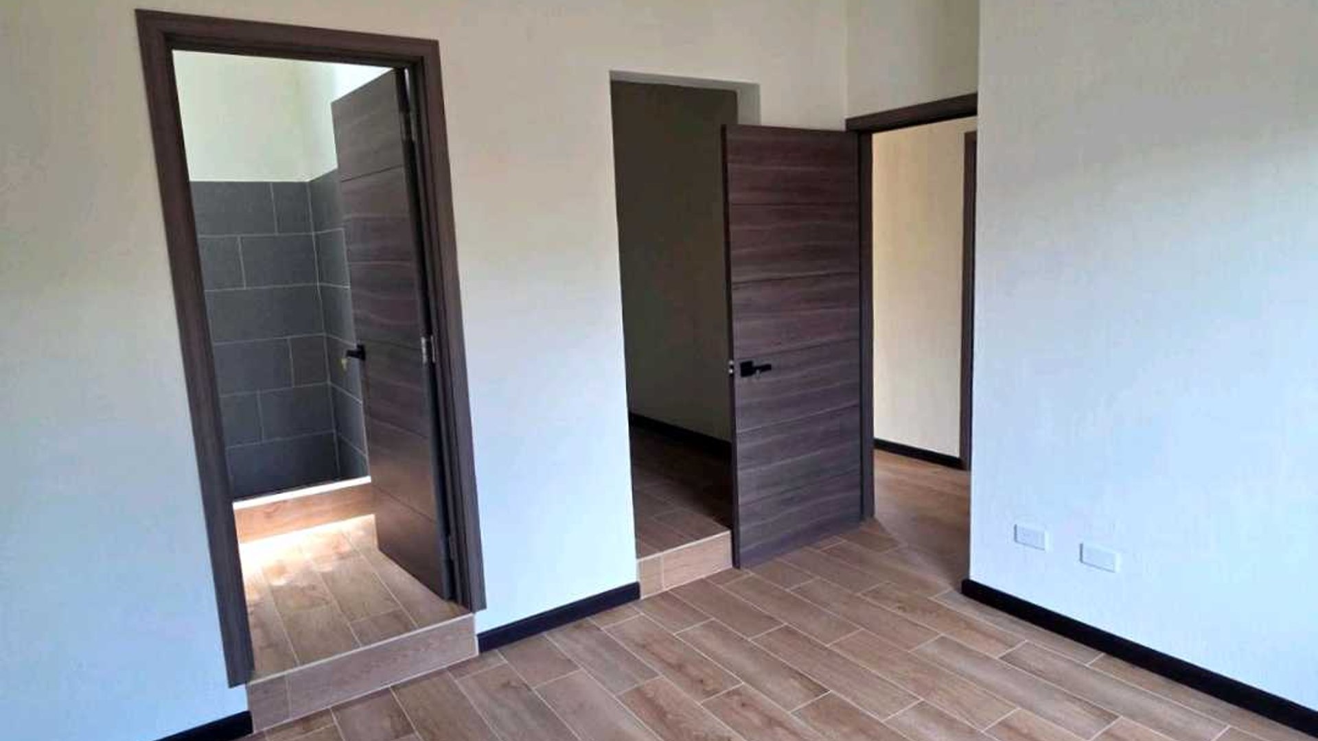 CASA EN VENTA????Villa Los Pinabetes, Km.19.5 Carretera a San José Pinula - Miniatura 7