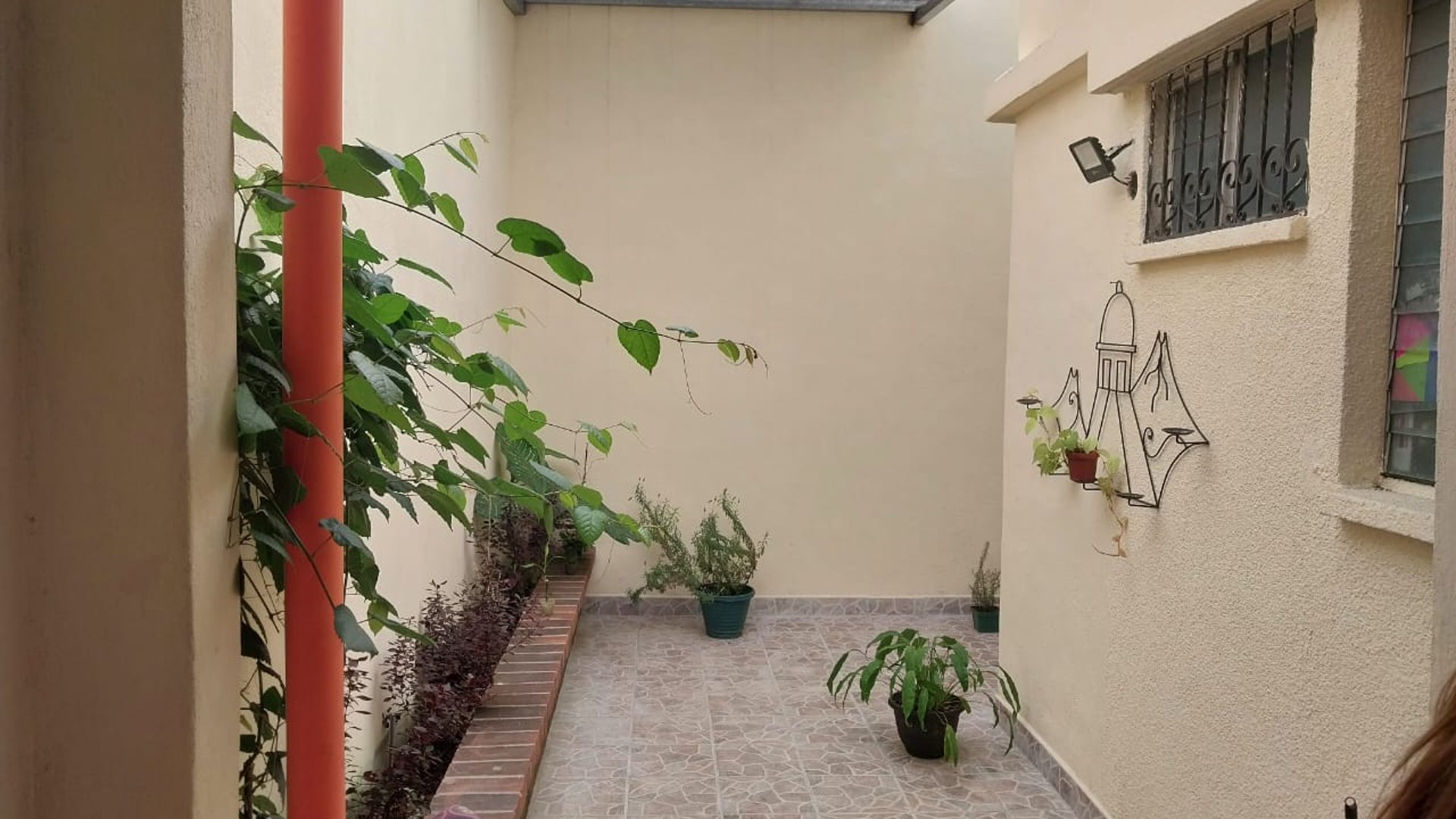 CASA EN RESIDENCIALES ATLANTIDA COLONIA MILITAR ZONA 18 - Miniatura 7
