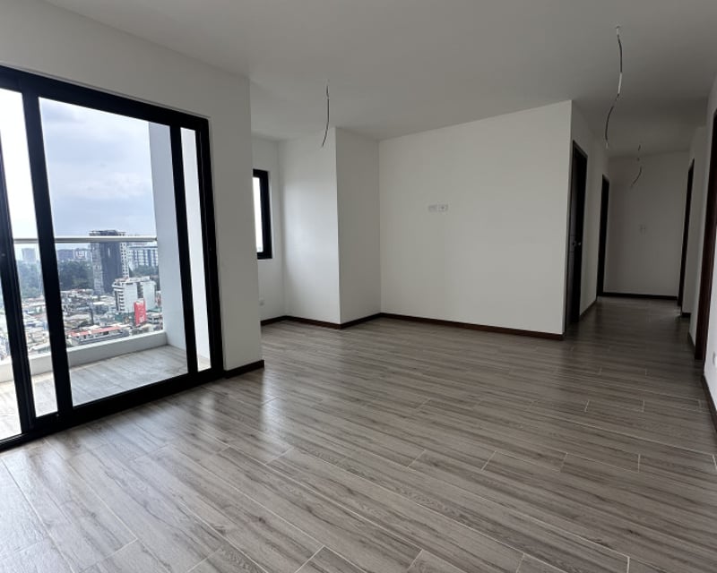 Apartamento Nuevo En Nivel Alto en Venta en Zona 10 - Miniatura 3