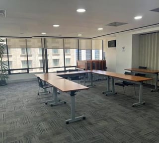 En Venta oficina en zona 10 Guatemala