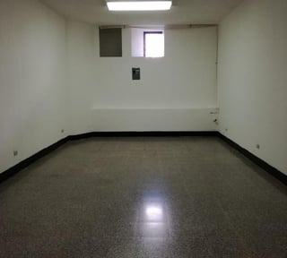 Local comercial u oficina en renta centro de la zona 1