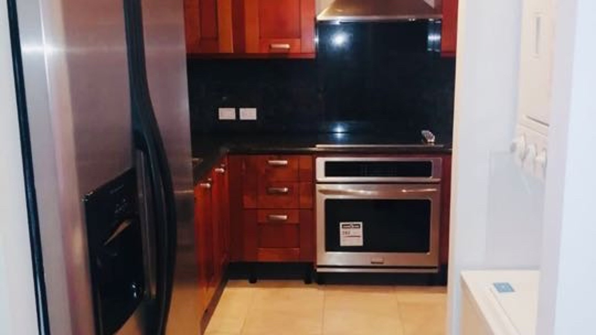 Vendo Apartamento en Zona 14 Edificio Residenza - Miniatura 7