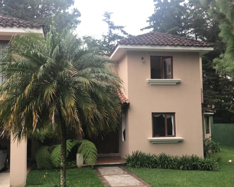 Casa 4 habitaciones en venta Las Cumbres, zona 16