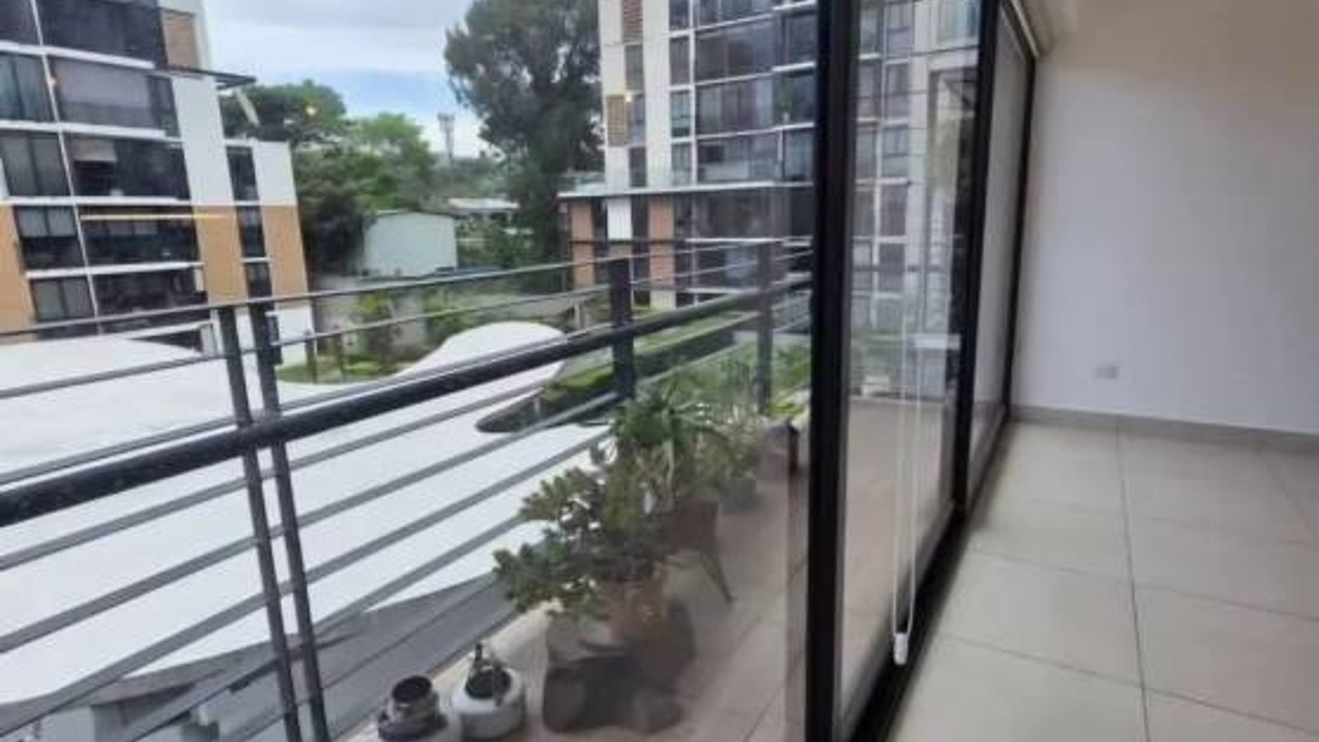 Apartamento en Renta, Zona 14 (R10436) - Miniatura 4