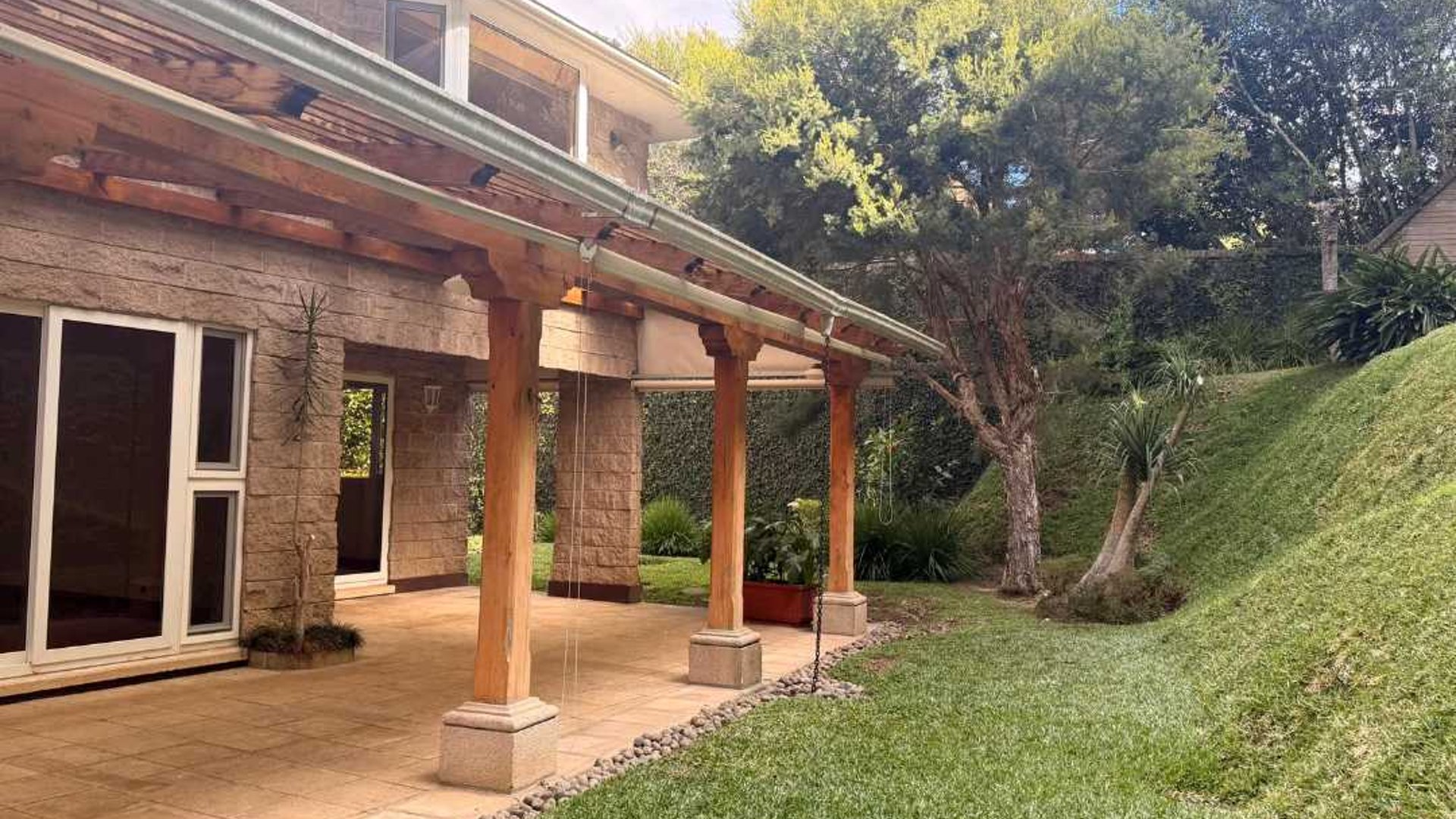 Casa en Venta y Renta en Bosques de las Luces - Image 1