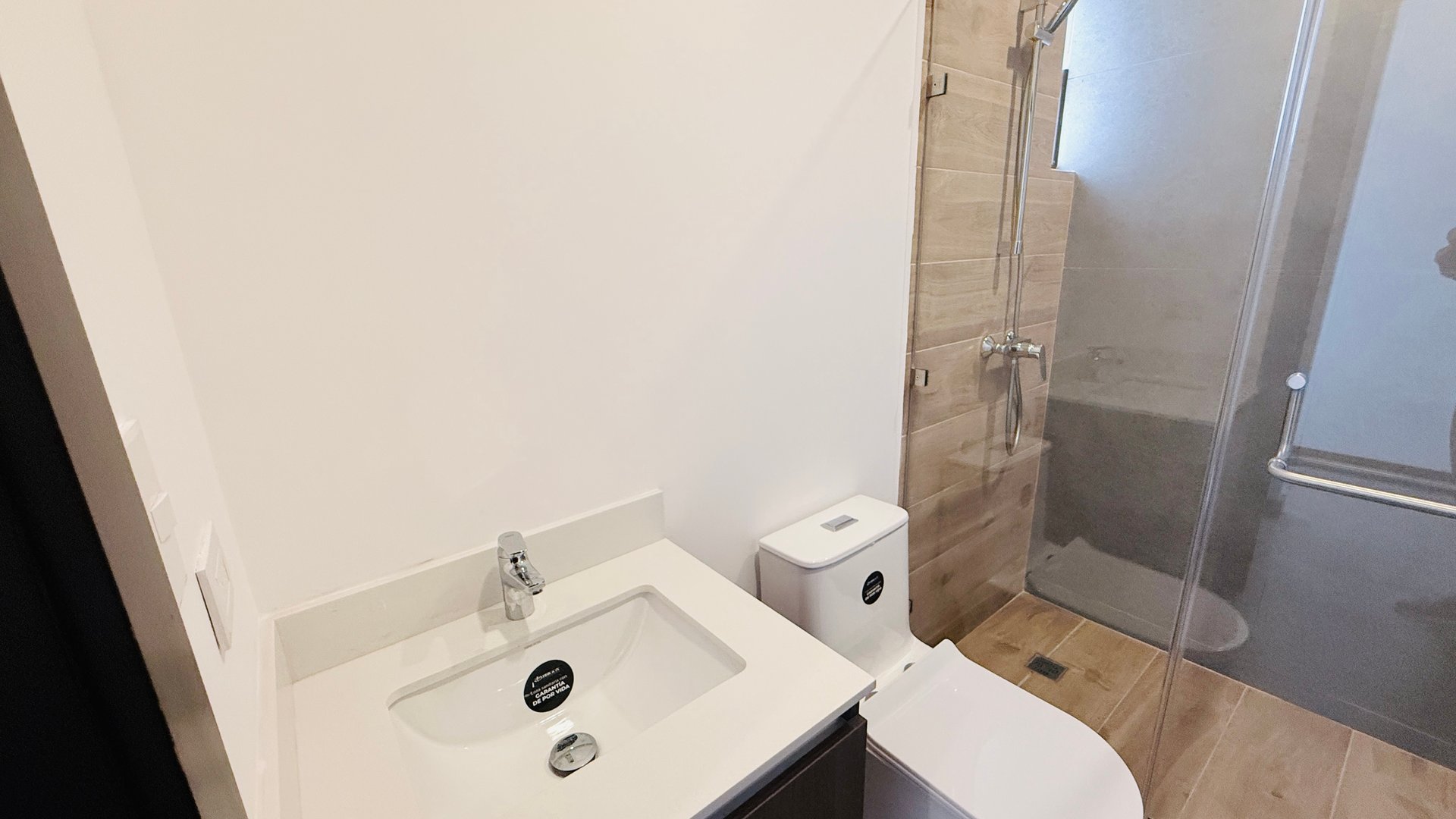 APARTAMENTO PARA ESTRENAR  3 HABS. 119Mts2 EDIF. Arles ZONA 15 - Miniatura 3
