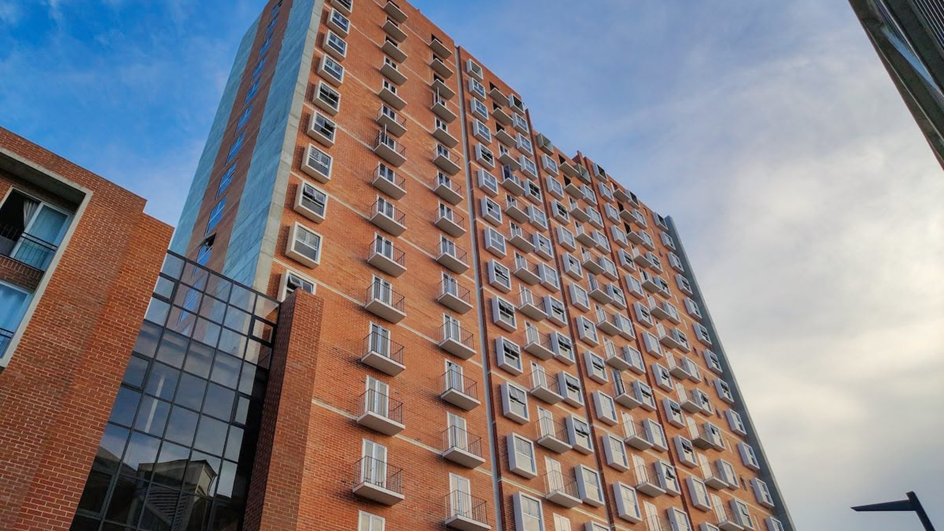 📍 APARTAMENTO ESTUDIO AMUEBLADO EN RENTA + BALCÓN | MODRA | ZONA 4
