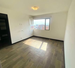 Apartamento en alquiler - Edificio Verona, zona 10