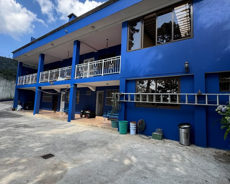 Casa en Venta y Renta Santa Catarina Pinula
