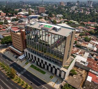 EDIFICIO CORPORATIVO EN RENTA (PREDA) | BOULEVARD LOS PROCERES | ZONA 10 DE GUATEMALA