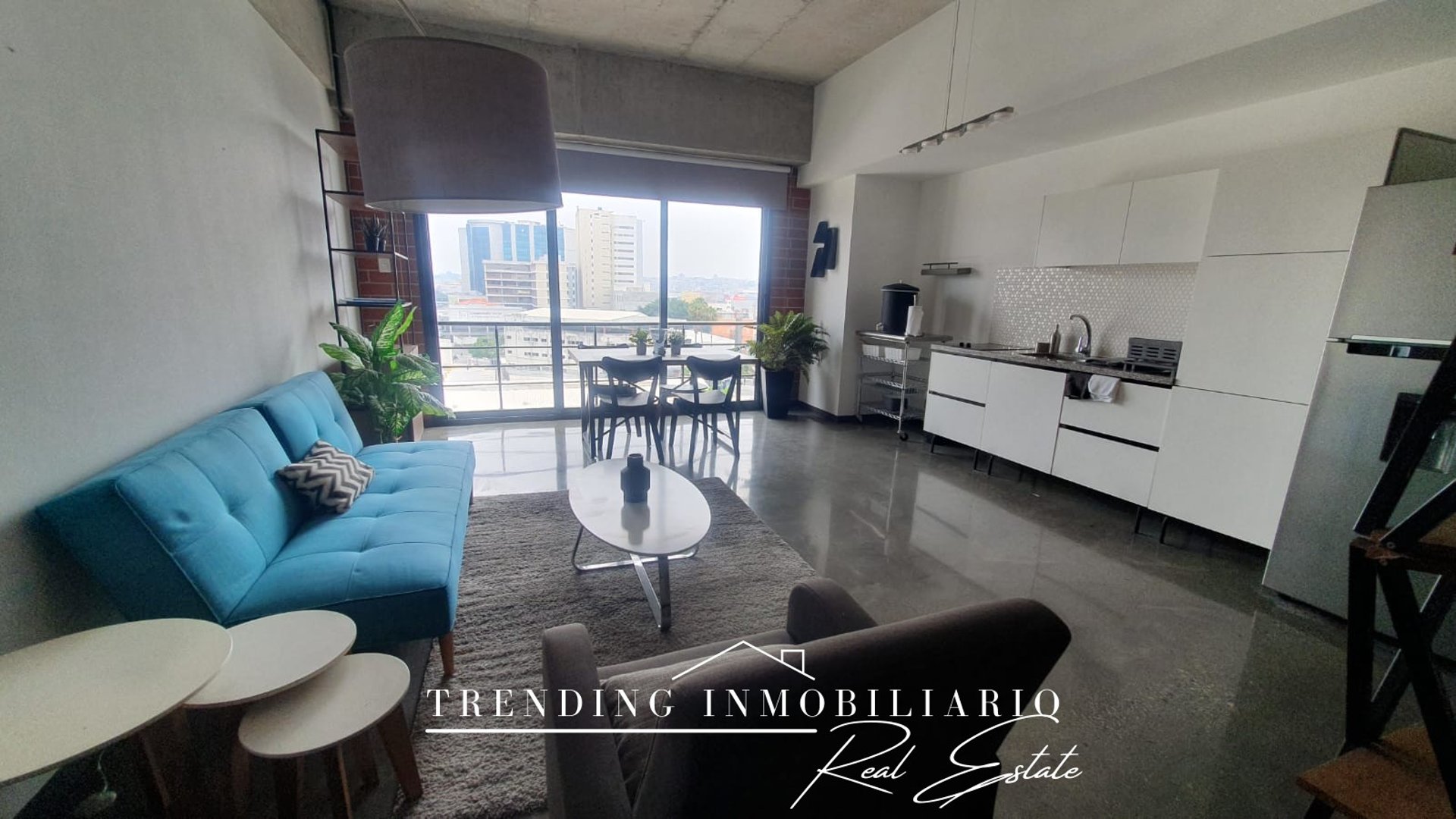 Apartamento en alquiler zona 4 edificio Cuatro Venecia de una habitación