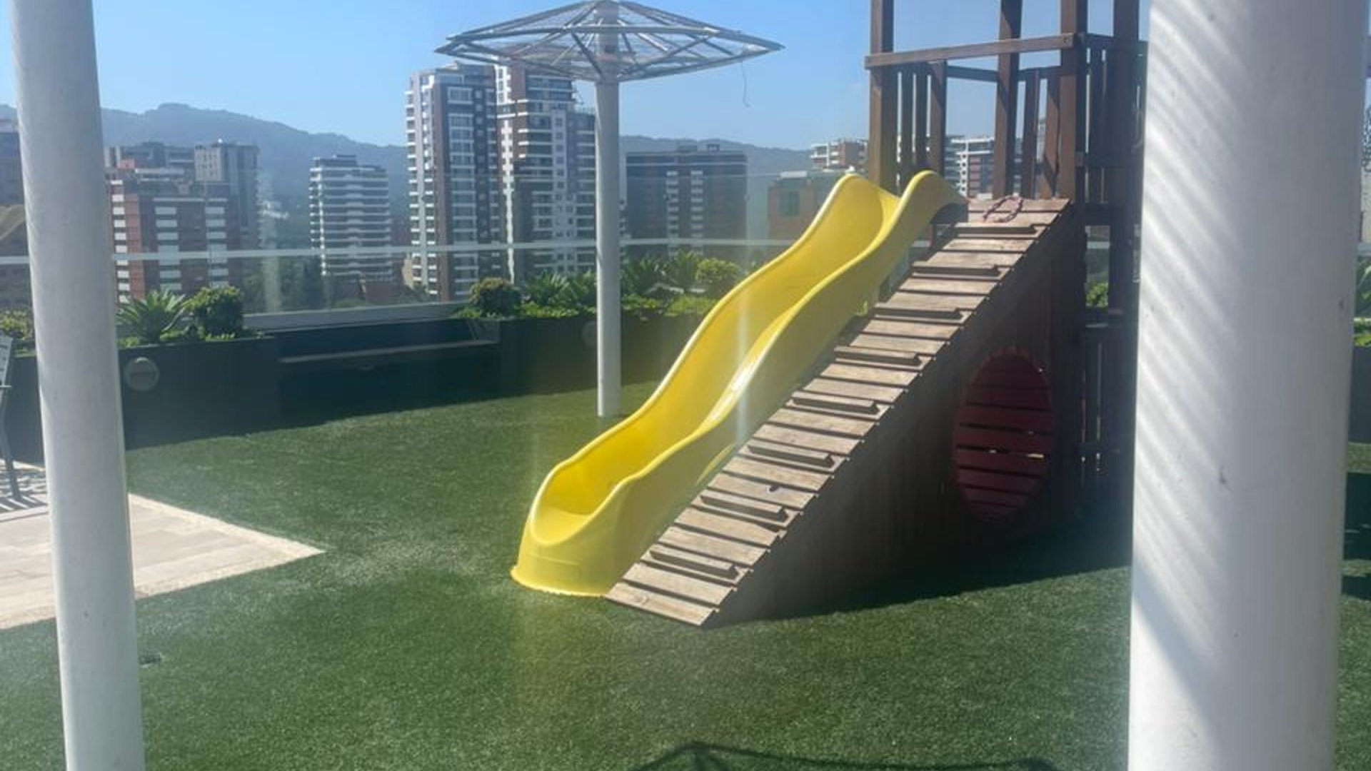 PRECIOSO Y MODERNO APARTAMENTO PARA EXTRENAR ZONA 13 - Miniatura 2