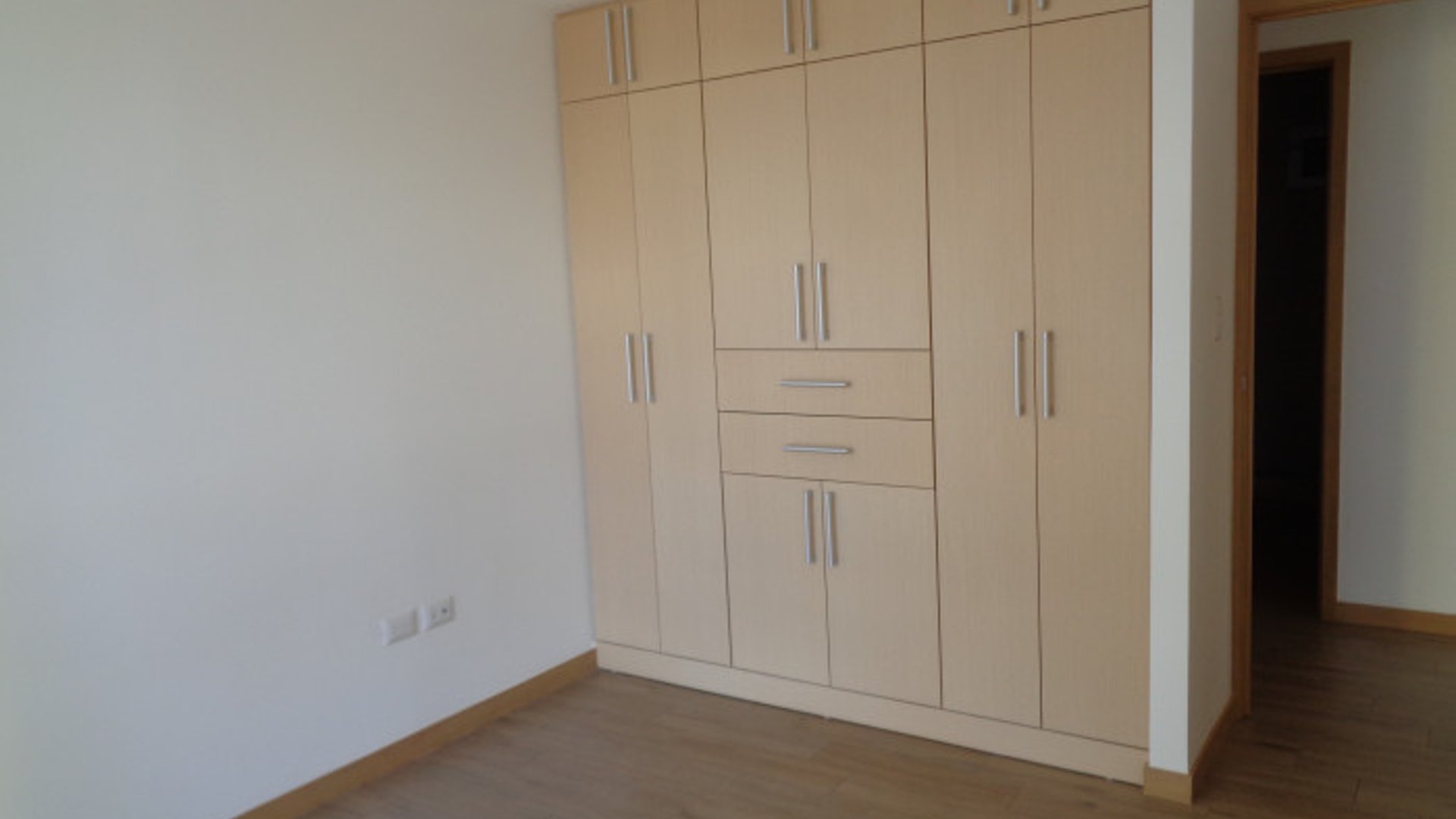 Apartamento Residencial en renta en Zona 10 - Miniatura 4