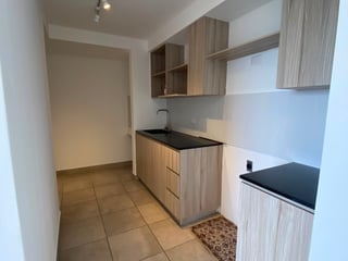 📍 APARTAMENTO EN RENTA – 2 HAB + VISTA AL BOSQUE |BALDONE | ZONA 2 - 2