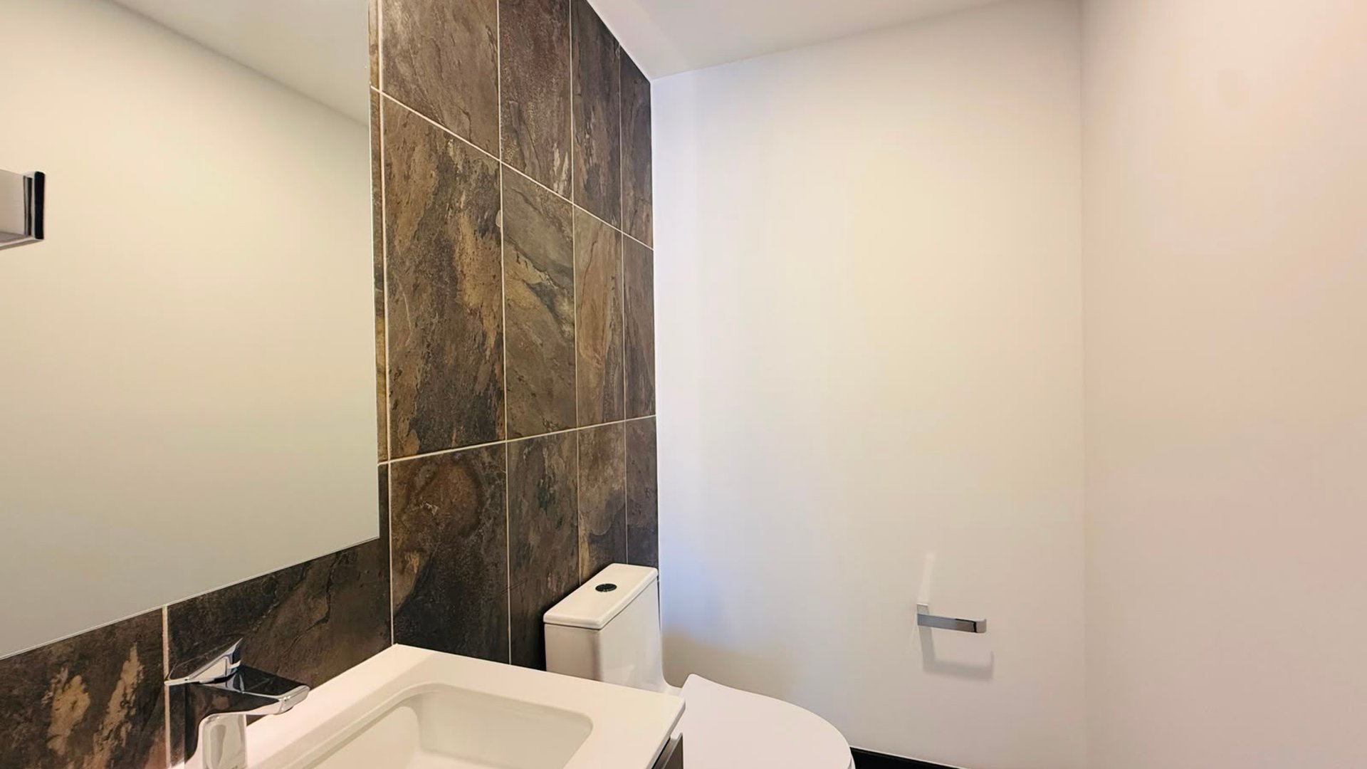 ALQUILER DE HERMOSO APARTAMENTO PARA ESTRENAR - VERDÚ, ZONA 13 - Miniatura 8