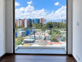 APARTAMENTO EN ALQUILER 📍 Edificio Atarah, Zona 10 - 5